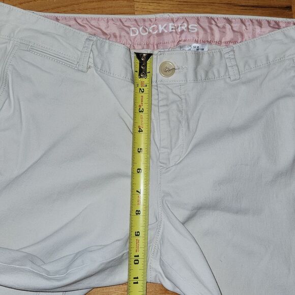 Dockers Light Tan Khaki Pants Women's Size 14 Cotton Elastane - Picture 6 of 6